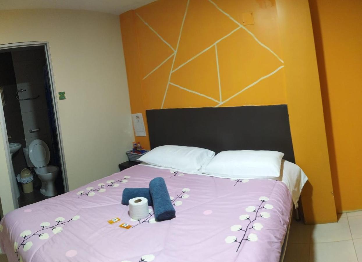 Hostal Bryana Inn Banos Экстерьер фото