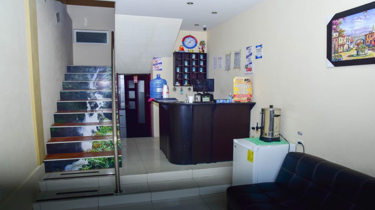 Hostal Bryana Inn Banos Экстерьер фото